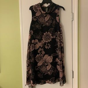 Sleeveless floral sheath dress